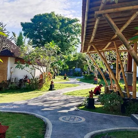 Pasir Putih Cottage - Menjangan Banyuwedang Exterior photo
