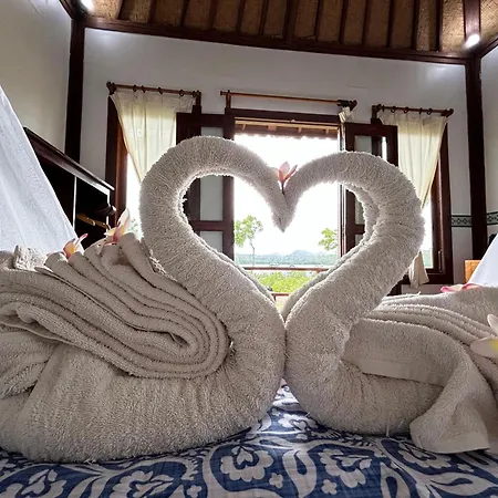 Pasir Putih Cottage - Menjangan Banyuwedang Exterior photo