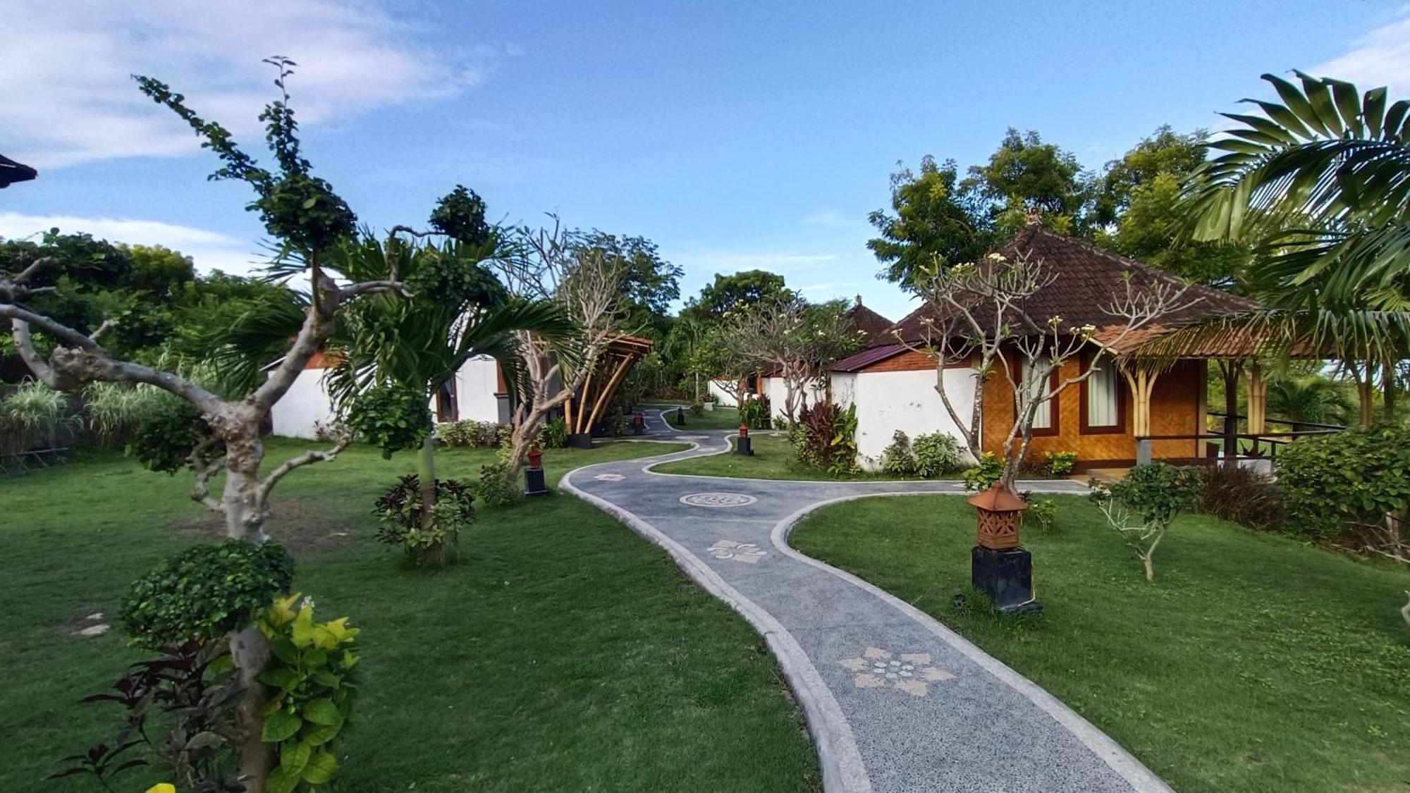 Pasir Putih - Menjangan Lodge